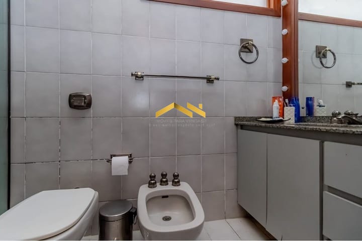 Casa à venda com 4 quartos, 310m² - Foto 18