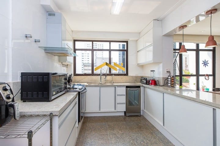 Apartamento à venda com 4 quartos, 223m² - Foto 52