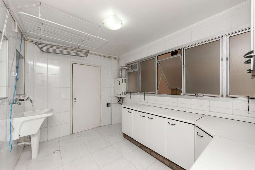 Apartamento à venda com 3 quartos, 117m² - Foto 29