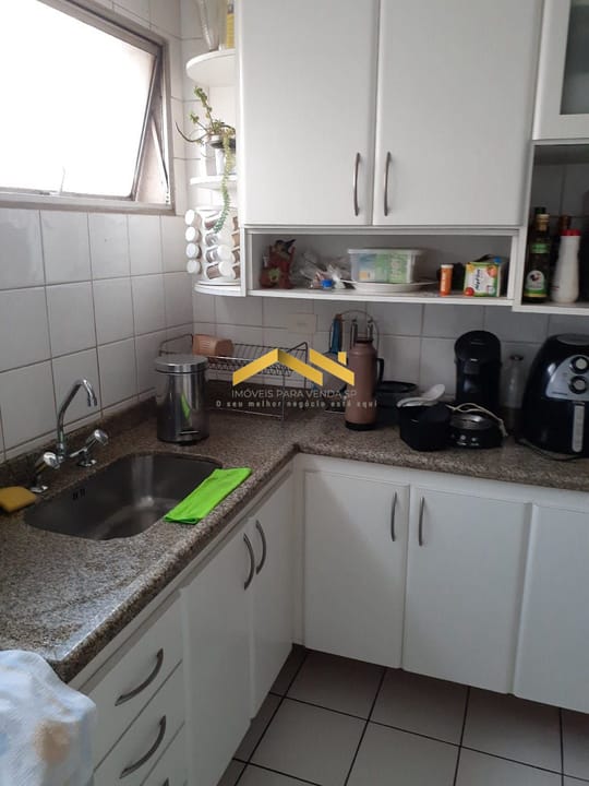 Apartamento à venda com 2 quartos, 70m² - Foto 7