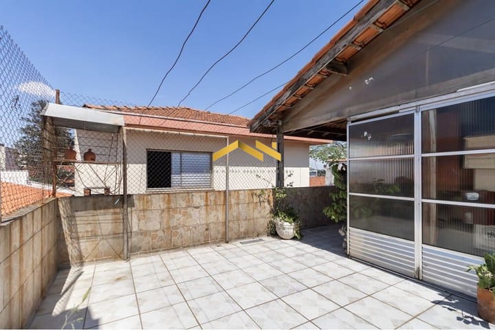 Casa à venda com 3 quartos, 200m² - Foto 8