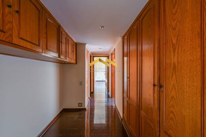 Apartamento à venda com 3 quartos, 256m² - Foto 31