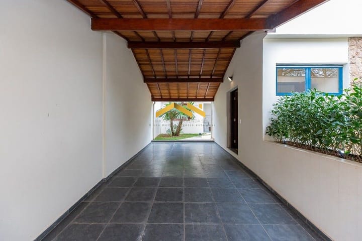 Casa à venda com 3 quartos, 220m² - Foto 7