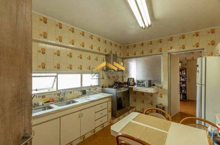 Apartamento à venda com 4 quartos, 161m² - Foto 6