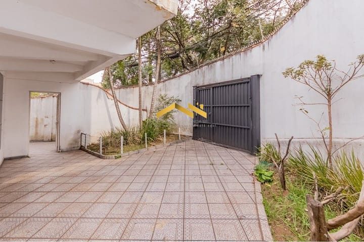 Casa à venda com 4 quartos, 261m² - Foto 4