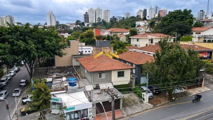 Casa à venda com 3 quartos, 217m² - Foto 24