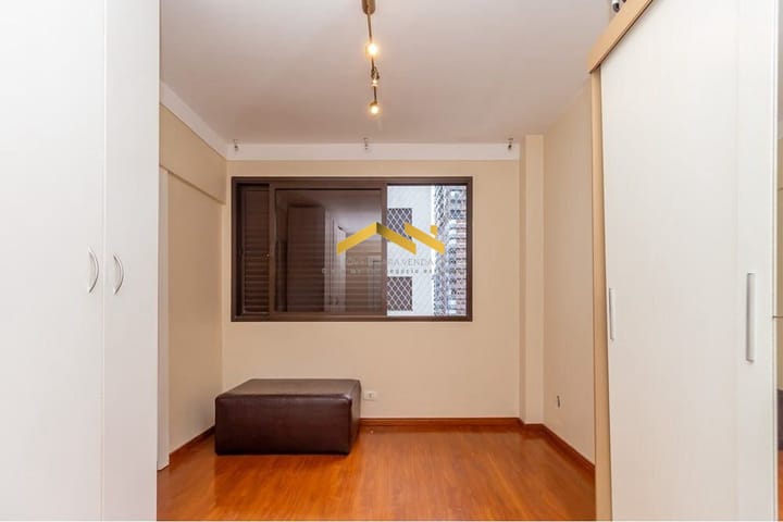 Apartamento à venda com 3 quartos, 105m² - Foto 2