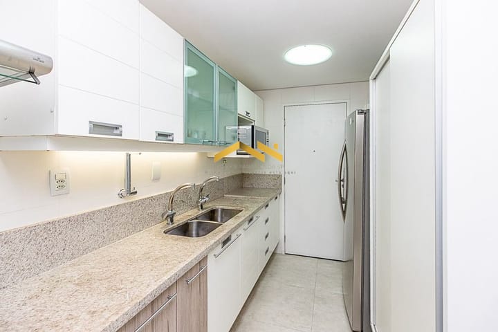 Apartamento à venda com 3 quartos, 128m² - Foto 14