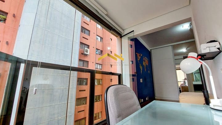 Apartamento à venda com 4 quartos, 246m² - Foto 2