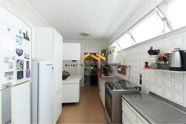 Casa à venda com 5 quartos, 330m² - Foto 12