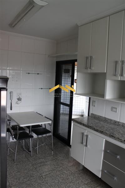 Apartamento à venda com 4 quartos, 230m² - Foto 27