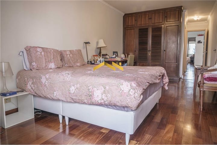 Apartamento à venda com 3 quartos, 207m² - Foto 11