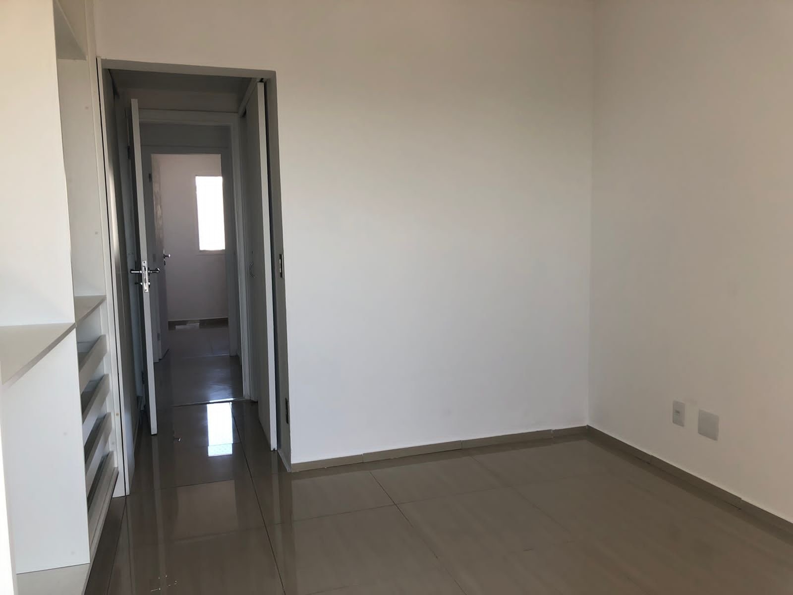 Apartamento à venda com 2 quartos, 81m² - Foto 15