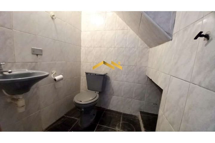 Casa à venda com 3 quartos, 222m² - Foto 18