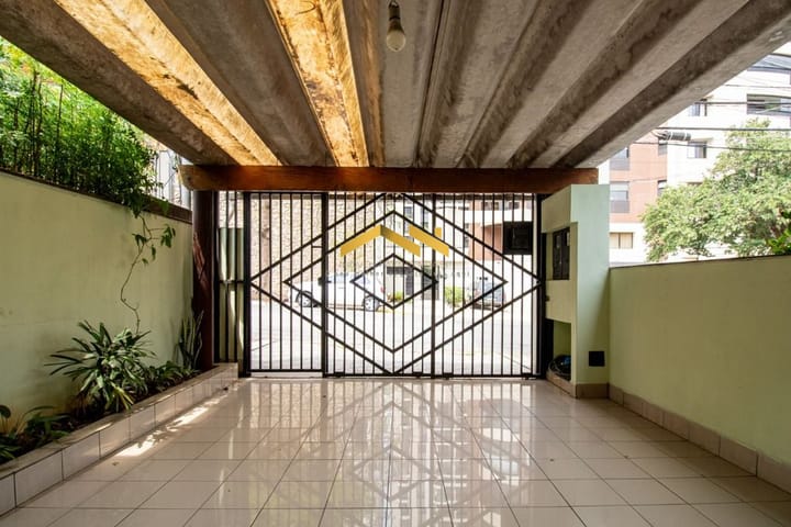 Casa à venda com 4 quartos, 236m² - Foto 29