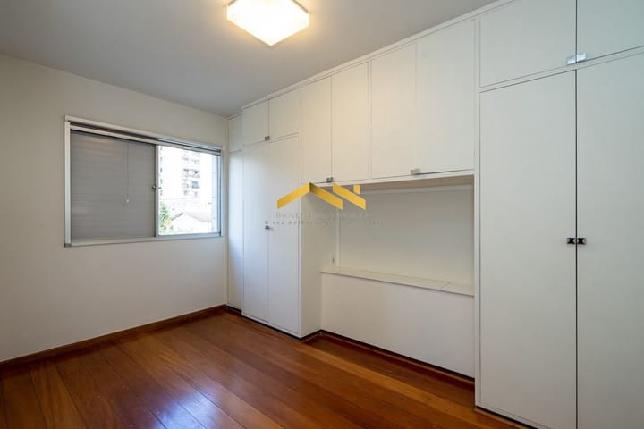 Apartamento à venda com 2 quartos, 77m² - Foto 4