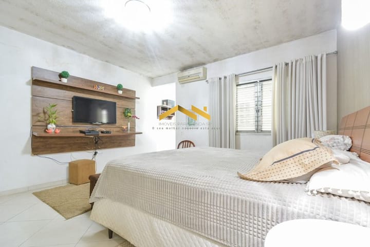 Casa à venda com 4 quartos, 194m² - Foto 18