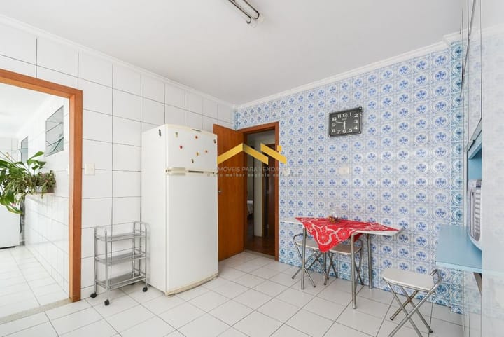 Apartamento à venda com 3 quartos, 140m² - Foto 8