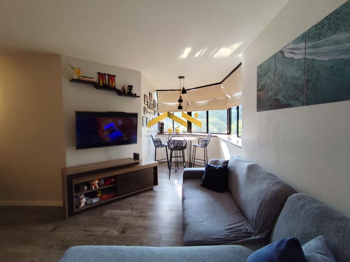 Apartamento à venda com 4 quartos, 117m² - Foto 2