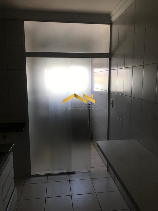 Apartamento à venda com 2 quartos, 63m² - Foto 18