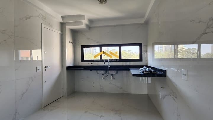 Apartamento à venda com 4 quartos, 176m² - Foto 5