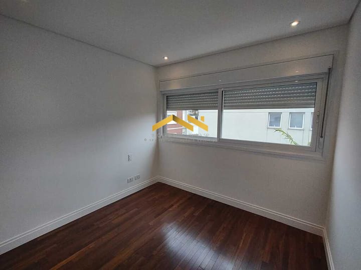 Casa à venda com 4 quartos, 300m² - Foto 14