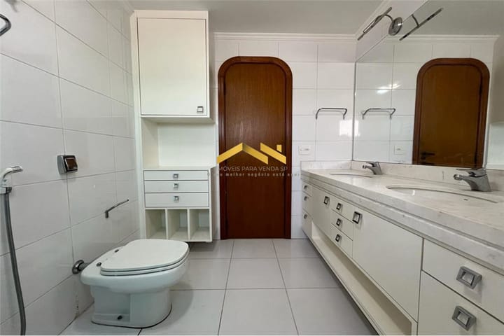 Apartamento à venda com 3 quartos, 246m² - Foto 10