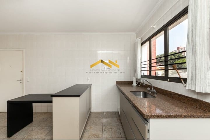 Apartamento à venda com 3 quartos, 117m² - Foto 4