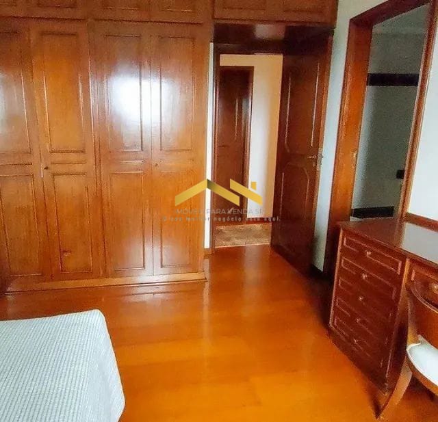 Apartamento à venda com 4 quartos, 190m² - Foto 3