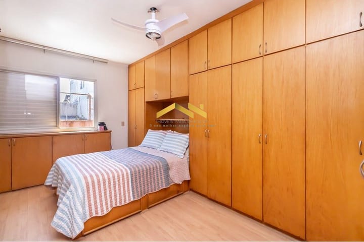 Casa à venda com 3 quartos, 200m² - Foto 2