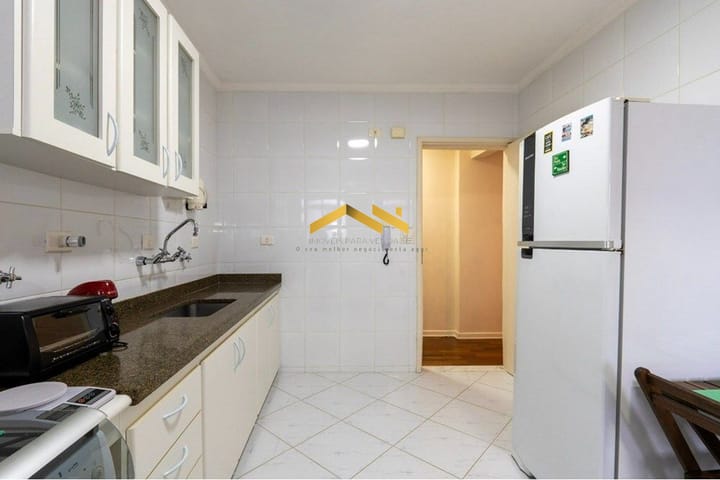 Apartamento à venda com 3 quartos, 107m² - Foto 2