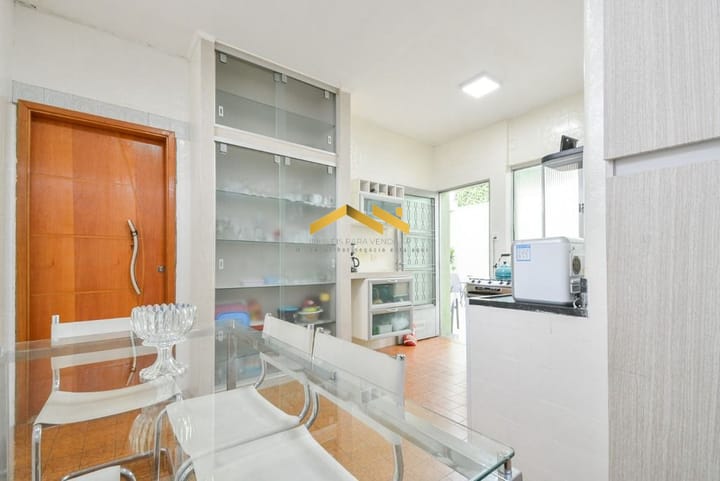 Casa à venda com 4 quartos, 194m² - Foto 6