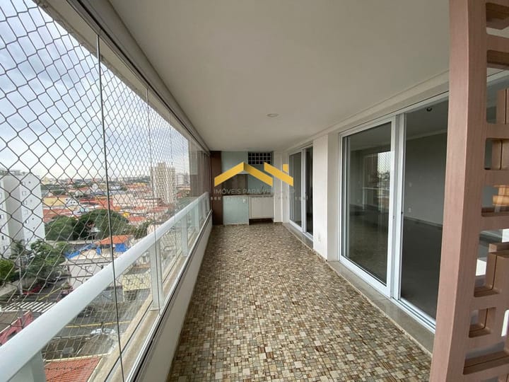 Apartamento à venda com 3 quartos, 124m² - Foto 1