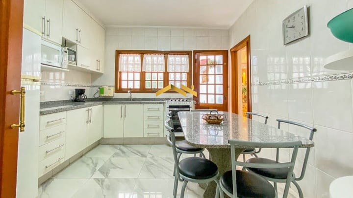 Casa à venda com 5 quartos, 275m² - Foto 26