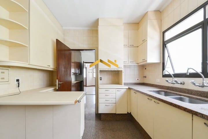 Apartamento à venda com 4 quartos, 323m² - Foto 15