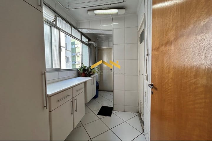 Apartamento à venda com 3 quartos, 145m² - Foto 6