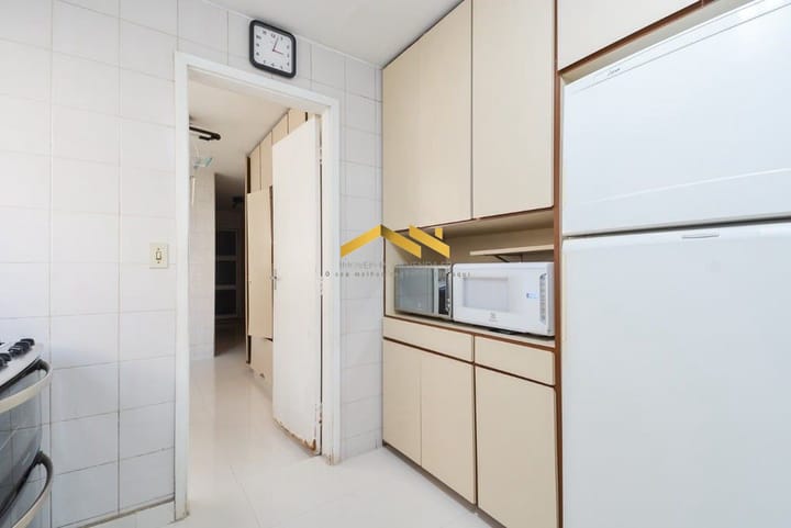 Apartamento à venda com 4 quartos, 204m² - Foto 52