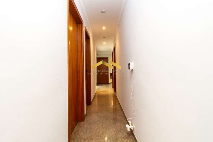 Casa à venda com 3 quartos, 230m² - Foto 22