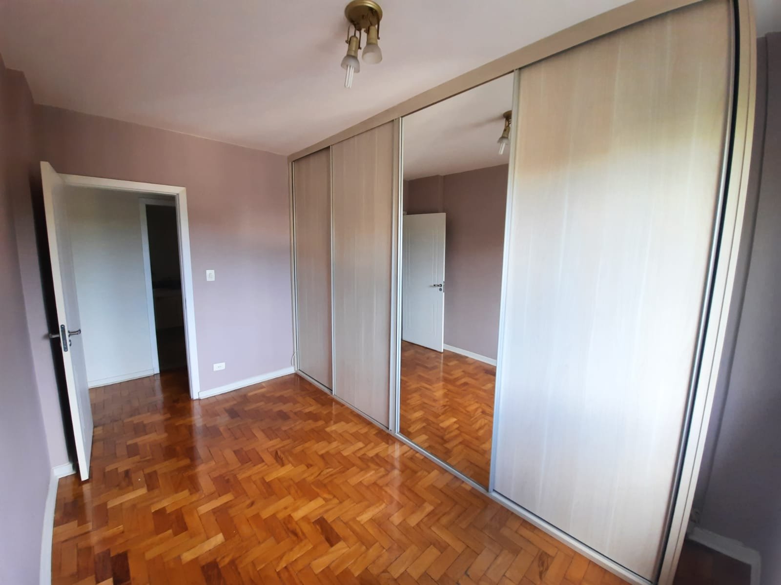 Apartamento à venda com 3 quartos, 98m² - Foto 3