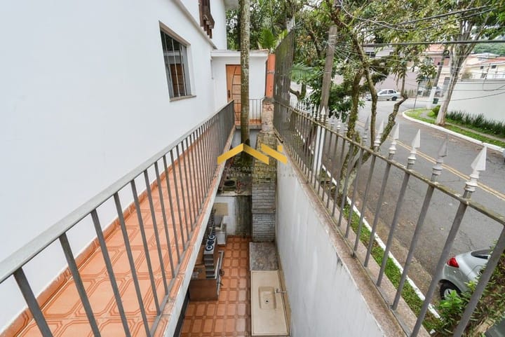 Casa à venda com 4 quartos, 331m² - Foto 18