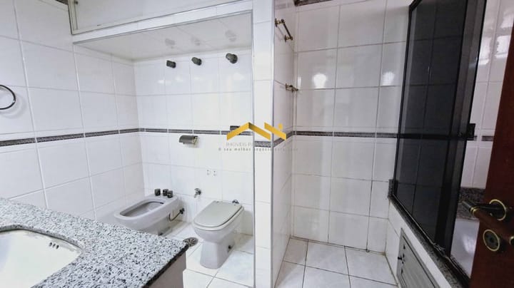 Apartamento à venda com 3 quartos, 190m² - Foto 14