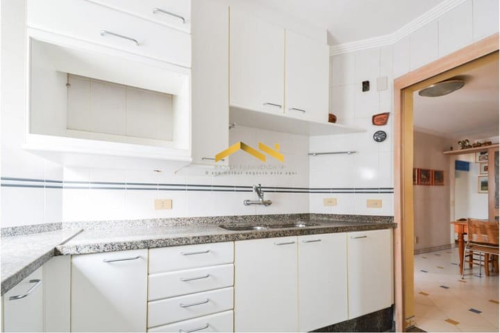 Apartamento à venda com 4 quartos, 160m² - Foto 9