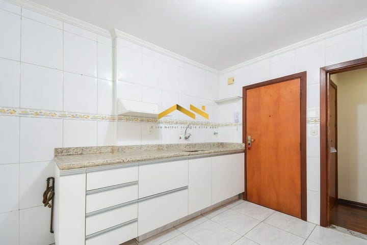 Apartamento à venda com 3 quartos, 100m² - Foto 5