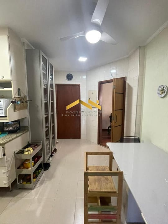 Apartamento à venda com 3 quartos, 138m² - Foto 18