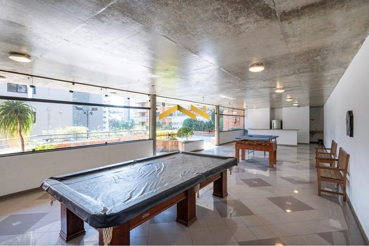 Apartamento à venda com 4 quartos, 200m² - Foto 15