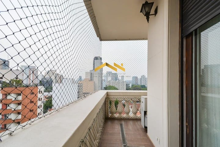 Apartamento à venda com 4 quartos, 246m² - Foto 9