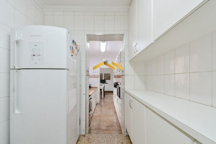 Casa à venda com 3 quartos, 200m² - Foto 31