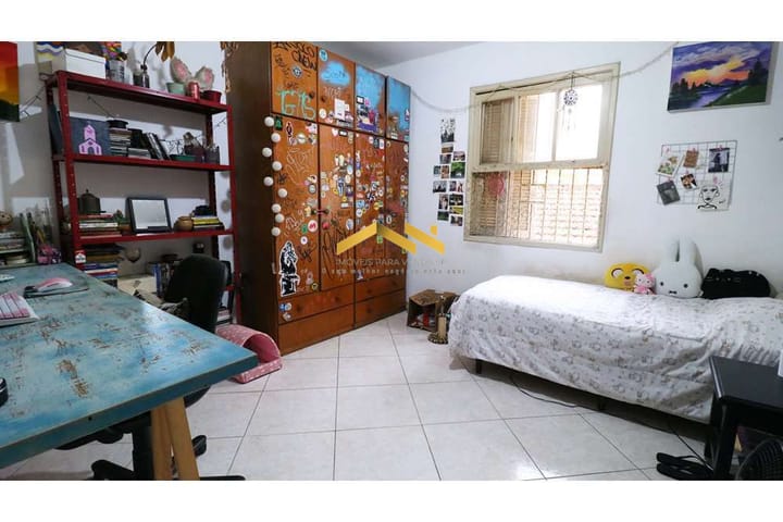 Casa à venda com 5 quartos, 200m² - Foto 15