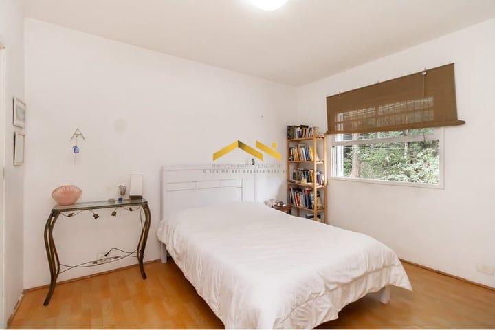 Casa à venda com 3 quartos, 240m² - Foto 6