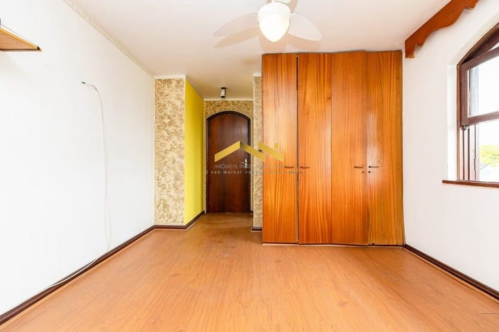 Casa à venda com 4 quartos, 327m² - Foto 11